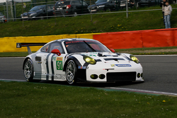 #91 Porsche Team Manthey Porsche 911 RSR: Sven Müller, Kevin Estre