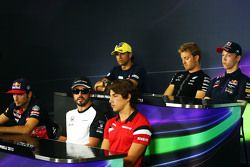 De FIA-persconferentie, Felipe Nasr, Sauber F1 Team; Nico Rosberg, Mercedes AMG F1; Daniil Kvyat, Re