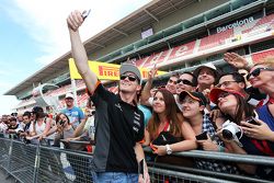 Nico Hulkenberg, Sahara Force India F1 con los fans