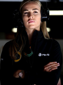 Carmen Jordá, Lotus F1 Piloto de Desarrollo del Equipo