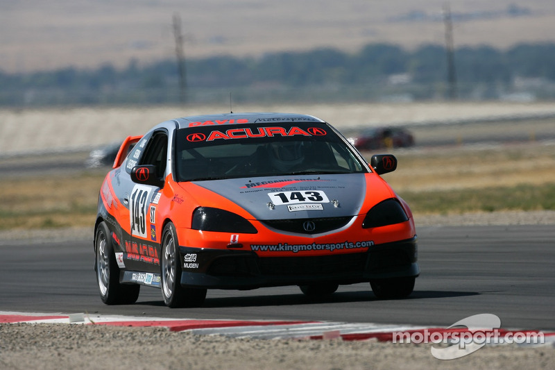 #143 Davis Motorsports Acura RSX - S: Nick Leverone, Lorenzo Serra, Tom Long