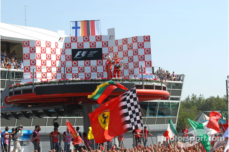 Podium: 1. Michael Schumacher und Jean Todt