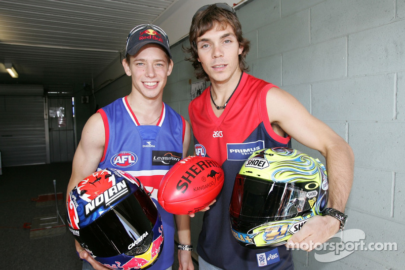 Casey Stoner y Chris Vermeulen a casa en Australia