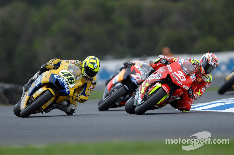 Valentino Rossi and Marco Melandri battle