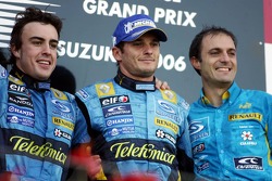 Podium: race winner Fernando Alonso, Giancarlo Fisichella, Frederic Lom