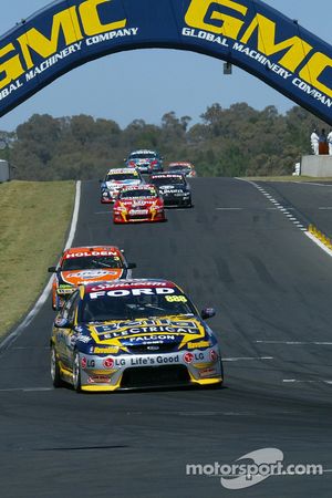 Lowndes in the lead