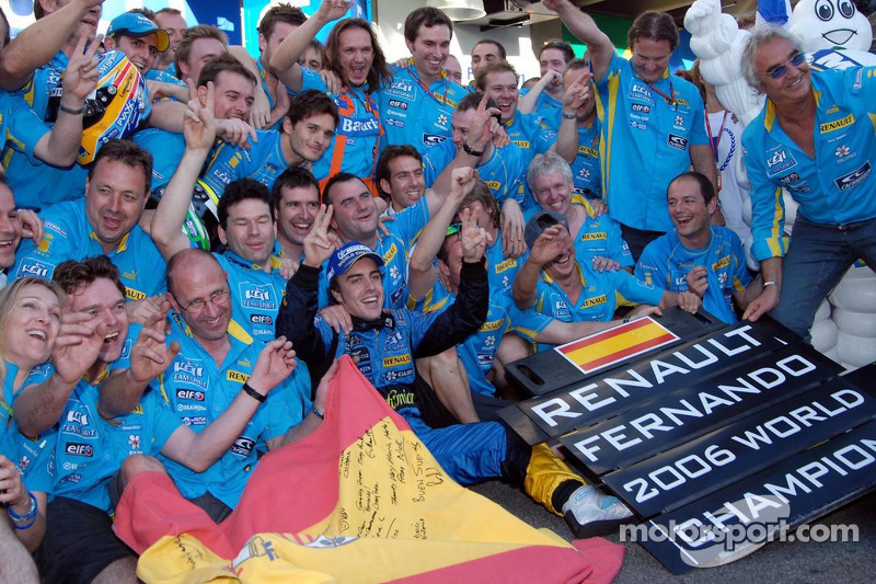 Fernando Alonso, campeón del mundo de F1 2006, con Renault en Enstone