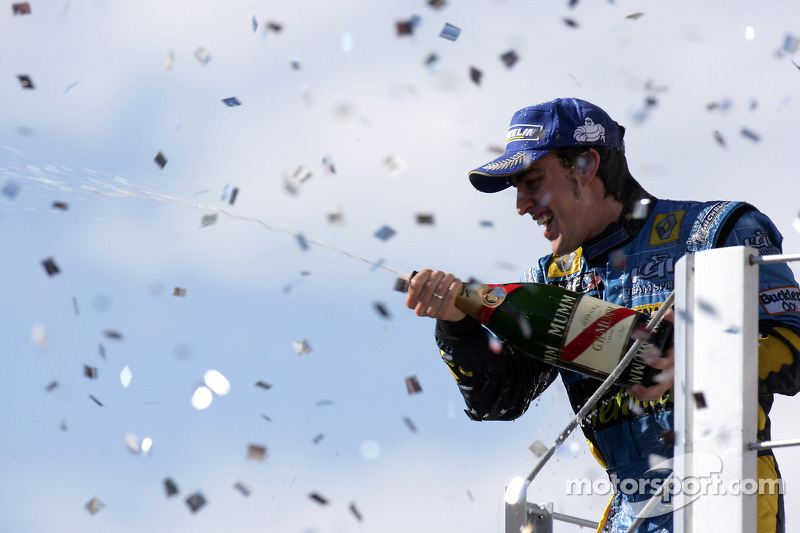 Podio: segundo lugar Fernando Alonso