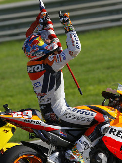 2006 MotoGP World Champion Nicky Hayden celebrates