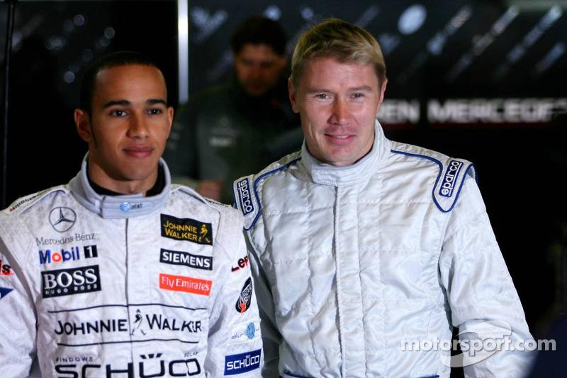 Mika Hakkinen y Lewis Hamilton en ese test de Hakkinen en 2006