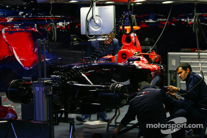 Toro Rosso STR01 Cosworth