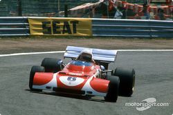 Clay Regazzoni used a special front on his Ferrari