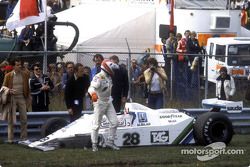 Clay Regazzoni after his crash at the start