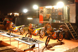 Repsol KTM bivouac at Atar