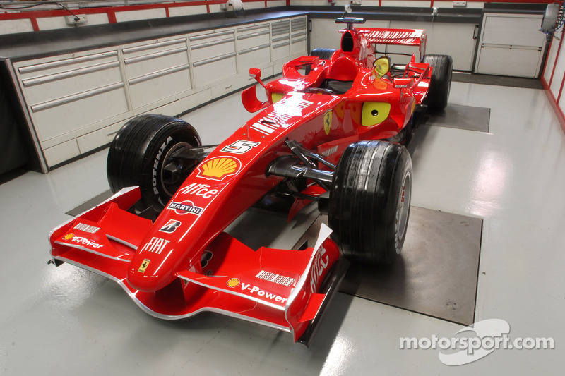 Preview, yeni Ferrari F2007 Ferrari shop Maranello