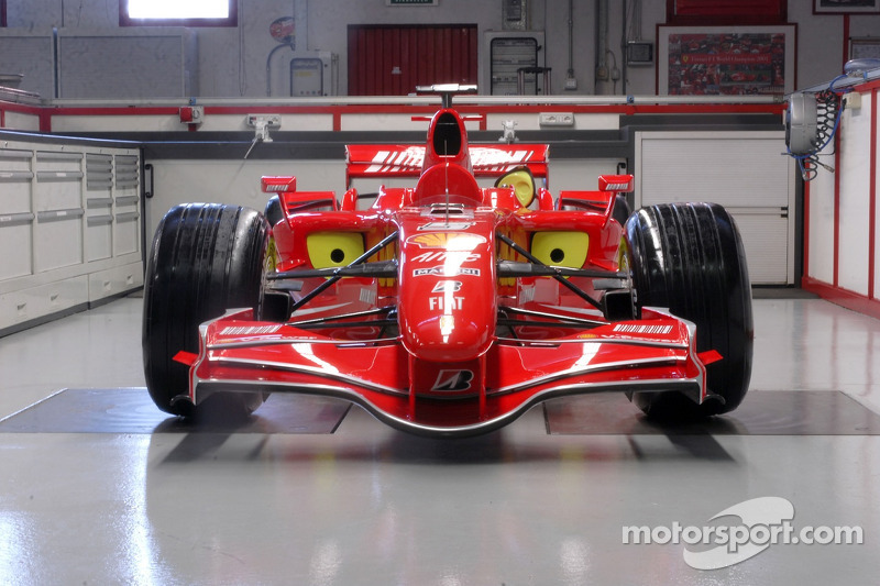 Preview, yeni Ferrari F2007 Ferrari shop Maranello