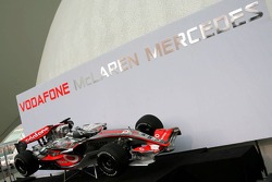 Der neue McLaren Mercedes MP4-22
