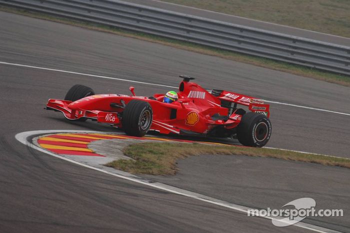 Felipe Massa prueba el Ferrari F2007