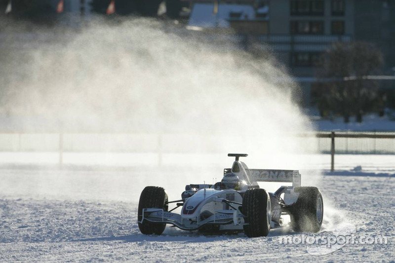 Nick Heidfeld, a BMW Sauber F1, St Moritz horse racing, special spike tyres from Bridgestone