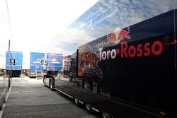 Truck der Scuderia Toro Rosso