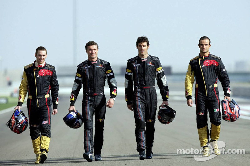 Red Bull Racing and Scuderia Toro Rosso photoshoot: Scott Speed, David Coulthard, Mark Webber and Vitantonio Liuzzi