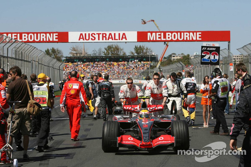 Lewis Hamilton, McLaren Mercedes, MP4-22