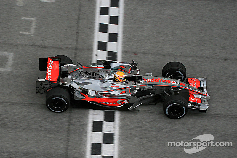 2007 : McLaren MP4-22, à moteur Mercedes