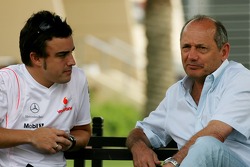 Fernando Alonso, McLaren Mercedes y Ron Dennis, McLaren, Director del equipo, Presidente