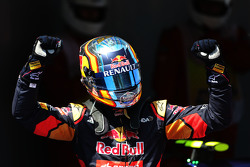 Carlos Sainz, Scuderia Toro Rosso