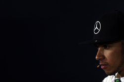 Льюис Хэмилтон, Mercedes AMG F1 на пресс-конференции FIA