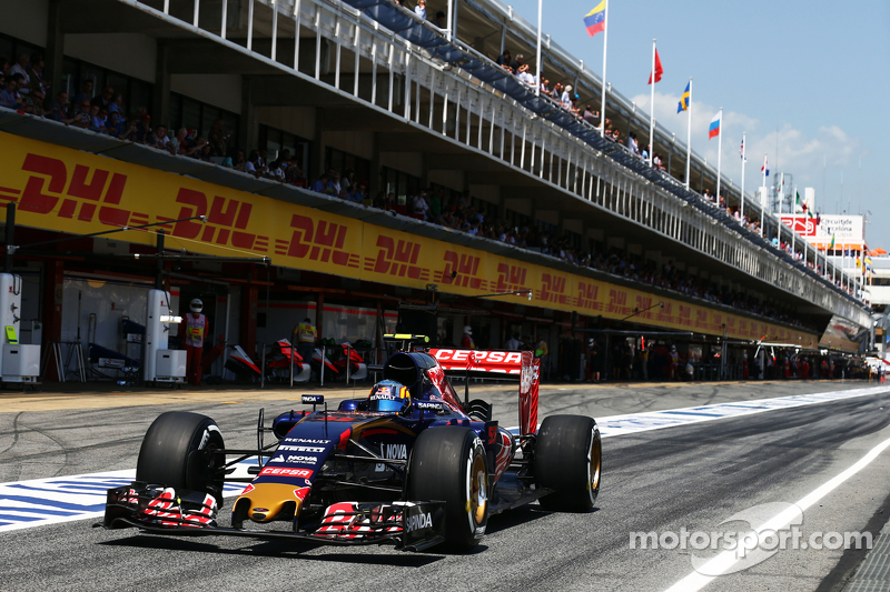 Carlos Sainz Jr., Scuderia Toro Rosso STR10