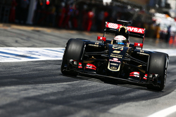 Romain Grosjean, Lotus F1 E23