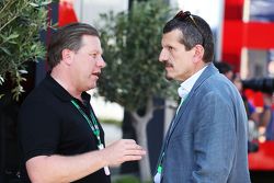 Zak Brown, Just Marketing International, e Gunther Steiner, Haas F1 Team