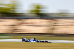 Julian Leal, Carlin