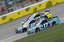 Paul Menard, Richard Childress Racing Chevrolet, Jimmie Johnson, Hendrick Motorsports Chevrolet and Ricky Stenhouse Jr., Roush Fenway Racing Ford