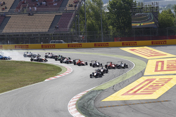Start: Antonio Fuoco, Carlin and Marvin Kirchhofer, ART Grand Prix