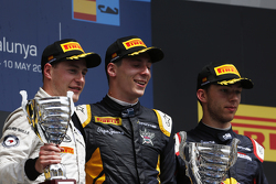 Podium: second place Stoffel Vandoorne, ART Grand Prix and winner Alex Lynn, DAMS and Pierre Gasly, DAMS