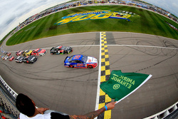 Départ : Joey Logano, Team Penske Ford mène