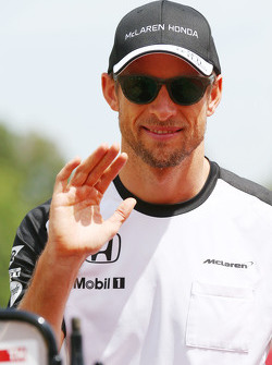 Jenson Button, McLaren en el desfile de pilotos