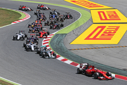 Sebastian Vettel, Ferrari SF15-T at the start of the race
