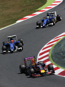 Carlos Sainz Jr. Jr, Scuderia Toro Rosso STR10