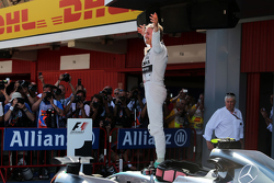 Race winner Nico Rosberg, Mercedes AMG F1 W06 celebrates in parc ferme