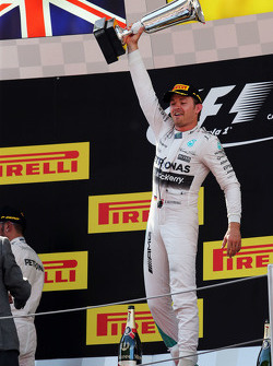 Winner Nico Rosberg, Mercedes AMG F1 celebrates on the podium