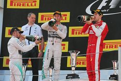 Podium: Lewis Hamilton, Mercedes AMG F1, second; Nico Rosberg, Mercedes AMG F1, race winner; Sebastian Vettel, Ferrari, third