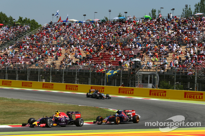 ...а с болидами Toro Rosso Даниил будет встречаться только при выезде с пит-стопа