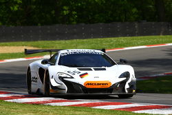 #55 Attempto Racing McLaren 650 S GT3: Rob Bell, Kevin Estre