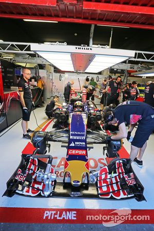 Пьер Гасли, тестовый пилот Scuderia Toro Rosso STR10