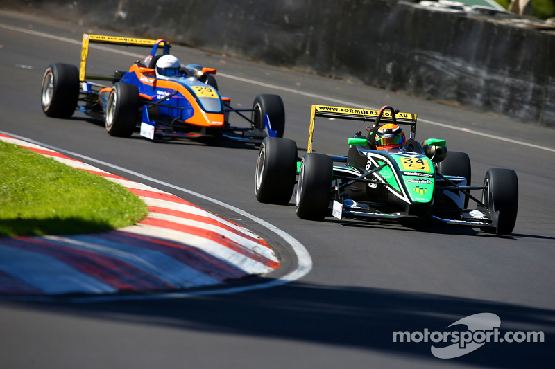 Acción de la carrera de F3 australiana en Adelaida