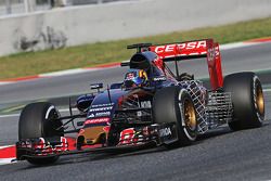 Carlos Sainz Jr., Scuderia Toro Rosso STR10 running sensor equipment