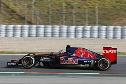 Карлос Сайнс, Scuderia Toro Rosso STR10